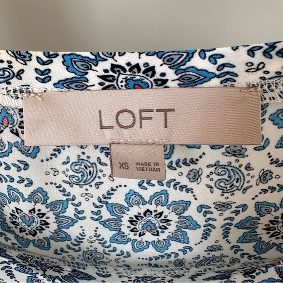 Loft Short Sleeve Medallion Design Blouse Size XS - Picture 9 of 13